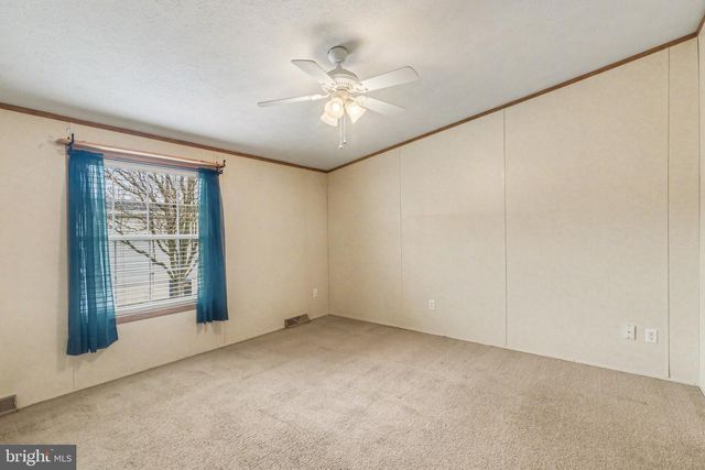 71 MEADOWVIEW DR, New Bloomfield, PA 17068