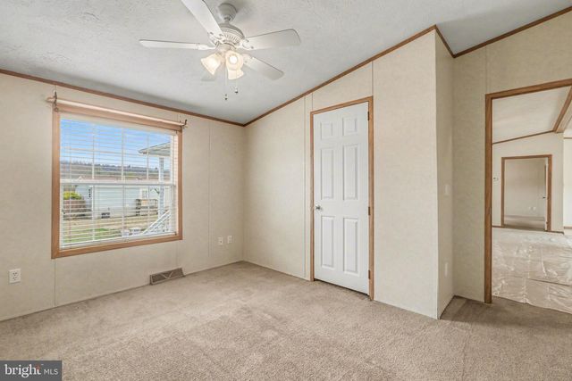 71 MEADOWVIEW DR, New Bloomfield, PA 17068