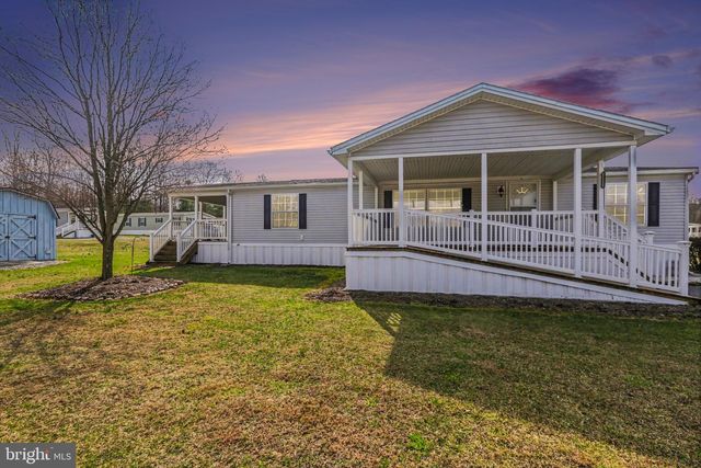 71 MEADOWVIEW DR, New Bloomfield, PA 17068