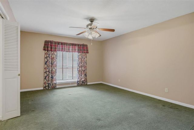 1249 Bayouwood Drive S, Lake Charles, LA 70605