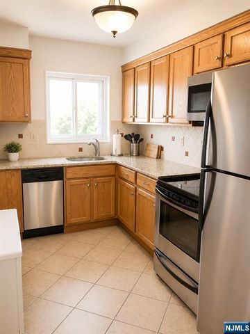 510 Union Avenue 3C, Rutherford, NJ 07070