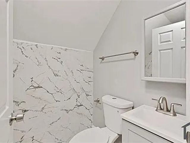 5144 S HERMITAGE Avenue, Chicago, IL 60609