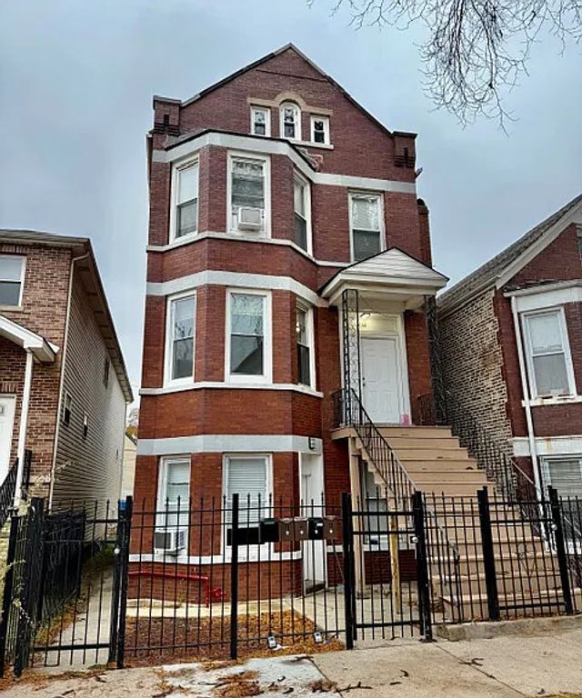 5144 S HERMITAGE Avenue, Chicago, IL 60609