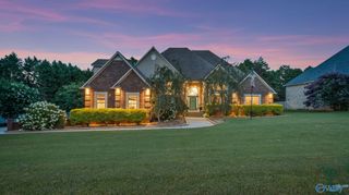 24174 Chadwick Drive, Athens, AL 35613