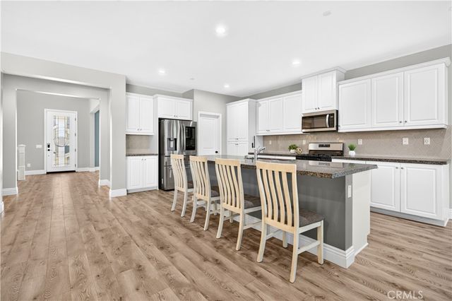 30598 Cricket Road, Murrieta, CA 92563