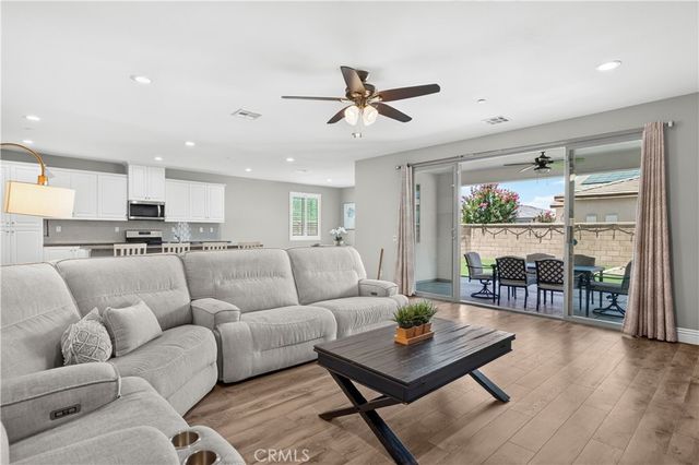 30598 Cricket Road, Murrieta, CA 92563