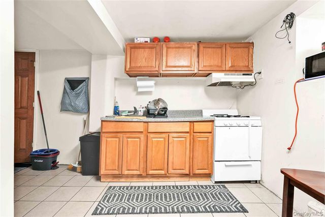 86-16 120th Street, Richmond Hill, NY 11418