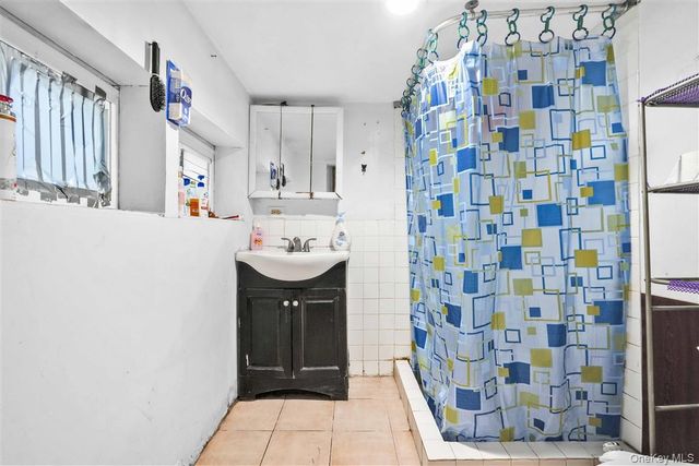 86-16 120th Street, Richmond Hill, NY 11418