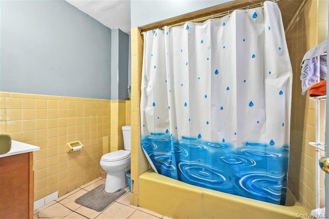 86-16 120th Street, Richmond Hill, NY 11418