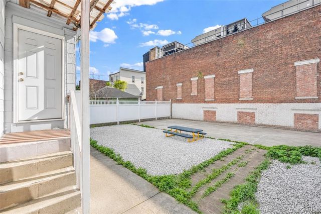 86-16 120th Street, Richmond Hill, NY 11418