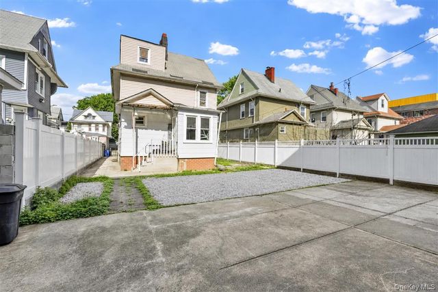86-16 120th Street, Richmond Hill, NY 11418