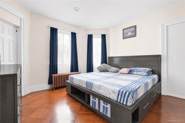 86-16 120th Street, Richmond Hill, NY 11418