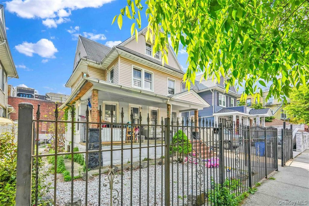 86-16 120th Street, Richmond Hill, NY 11418