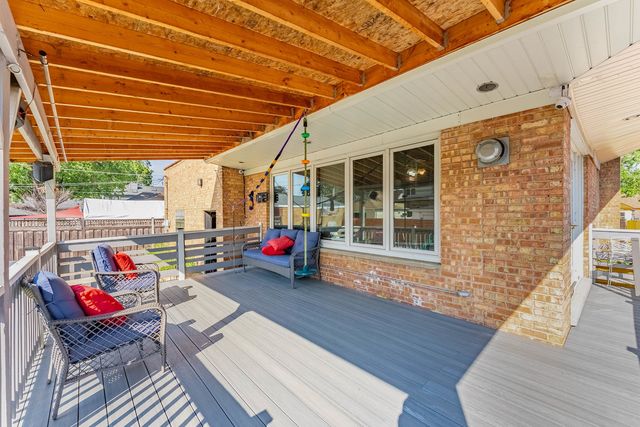 1910 N 74th Avenue, Elmwood Park, IL 60707