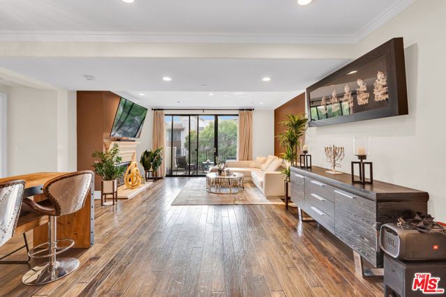 1530 Camden Avenue 304, Los Angeles, CA 90025