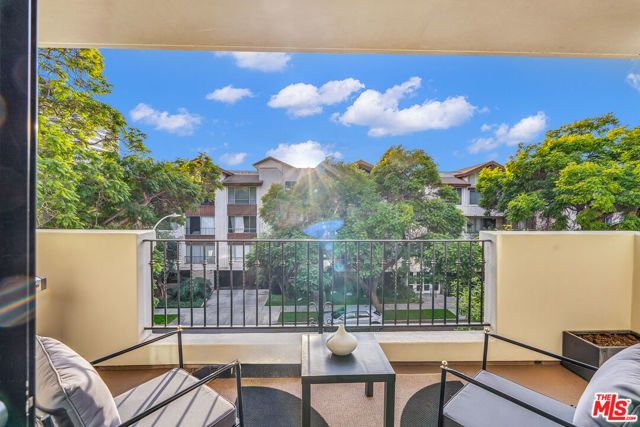 1530 Camden Avenue 304, Los Angeles, CA 90025