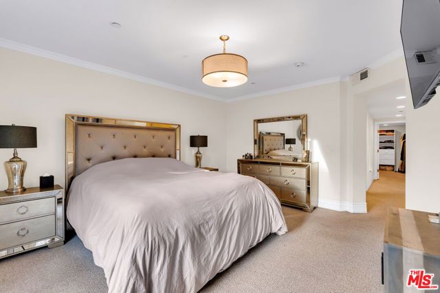 1530 Camden Avenue 304, Los Angeles, CA 90025