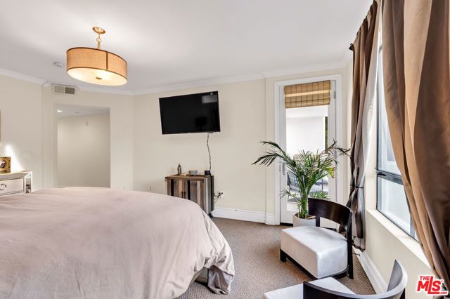 1530 Camden Avenue 304, Los Angeles, CA 90025