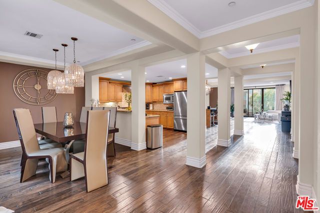 1530 Camden Avenue 304, Los Angeles, CA 90025