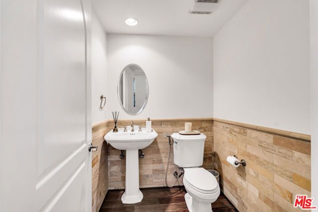 1530 Camden Avenue 304, Los Angeles, CA 90025