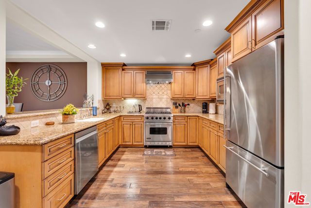 1530 Camden Avenue 304, Los Angeles, CA 90025