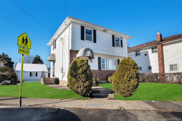 212 Newbridge Road, Levittown, NY 11801