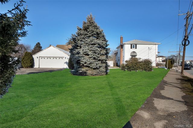 212 Newbridge Road, Levittown, NY 11801