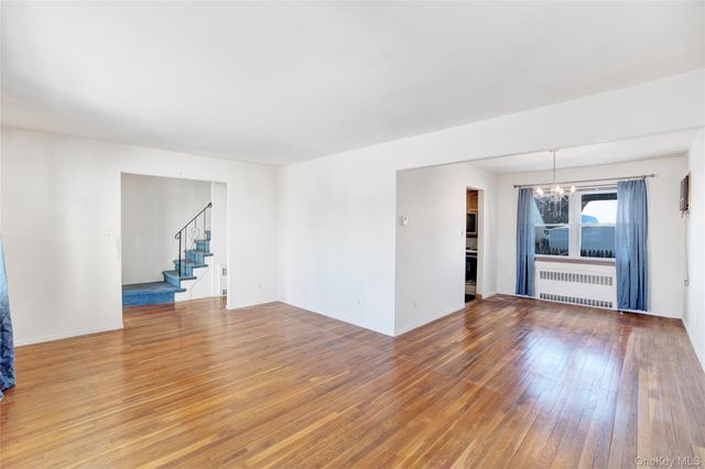 212 Newbridge Road, Levittown, NY 11801