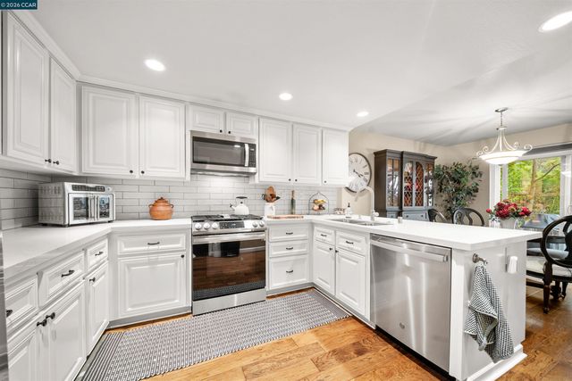 525 Silver Oak Ln, Danville, CA 94506