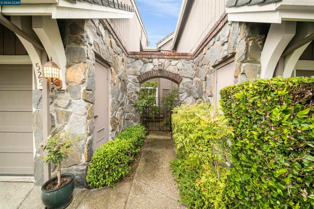525 Silver Oak Ln, Danville, CA 94506