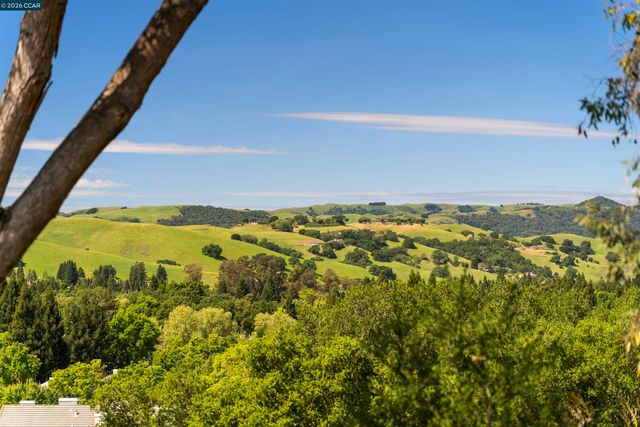 525 Silver Oak Ln, Danville, CA 94506