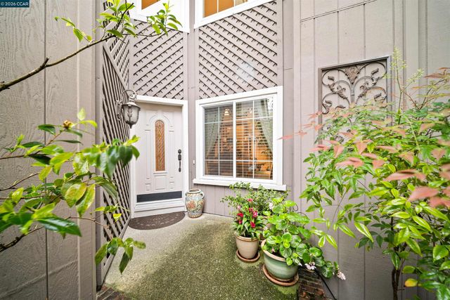 525 Silver Oak Ln, Danville, CA 94506