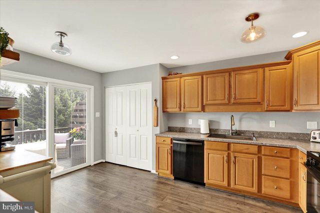 25 WHITEPINE GULCH, Reading, PA 19607