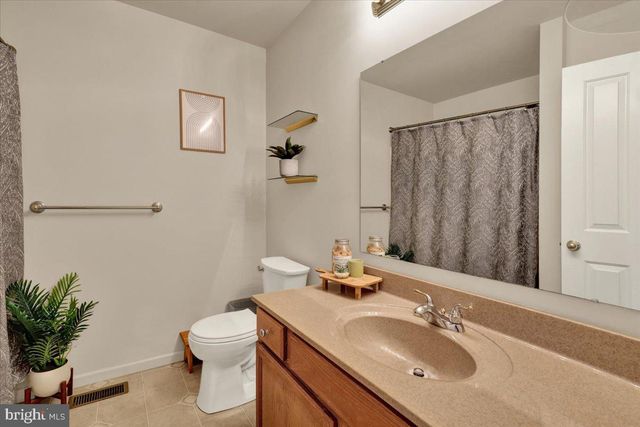25 WHITEPINE GULCH, Reading, PA 19607