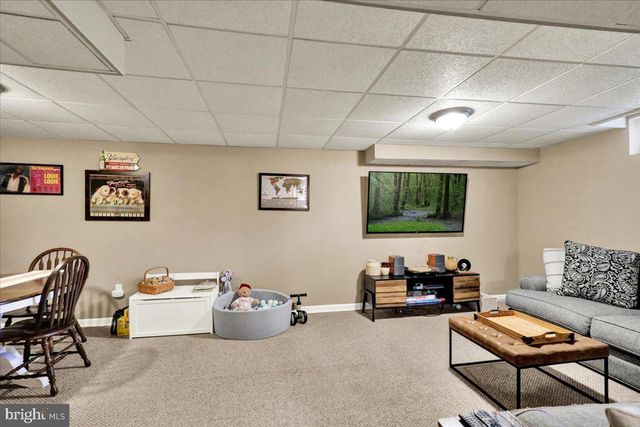 25 WHITEPINE GULCH, Reading, PA 19607