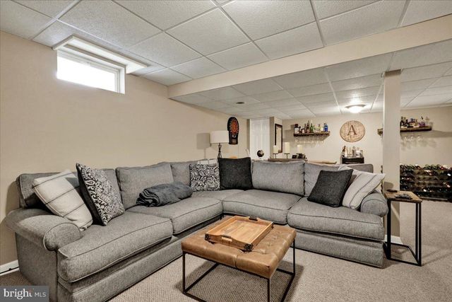 25 WHITEPINE GULCH, Reading, PA 19607