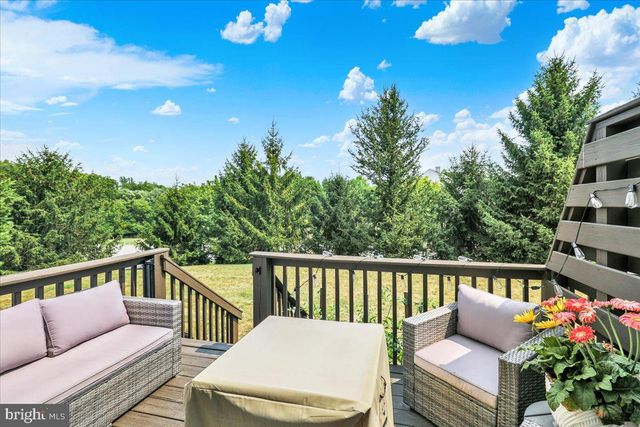 25 WHITEPINE GULCH, Reading, PA 19607