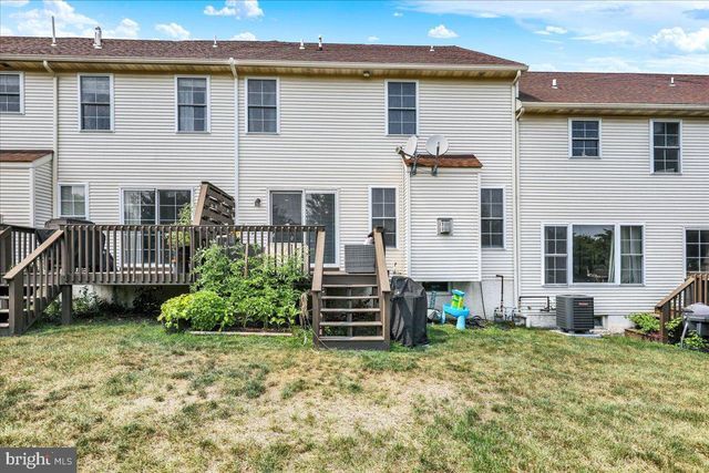 25 WHITEPINE GULCH, Reading, PA 19607