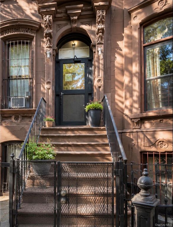 14 E 127th Street, New York (manhattan), NY 10035 — exterior