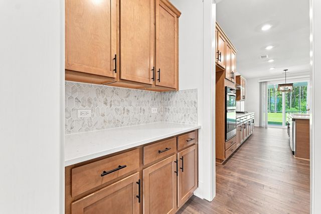 1315 Homecoming Boulevard, Ravenel, SC 29470