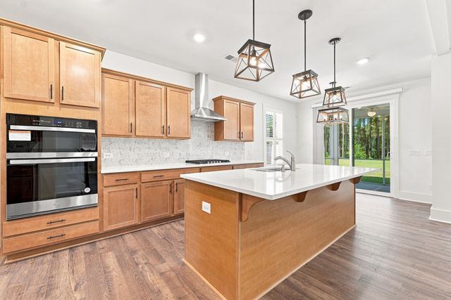 1315 Homecoming Boulevard, Ravenel, SC 29470