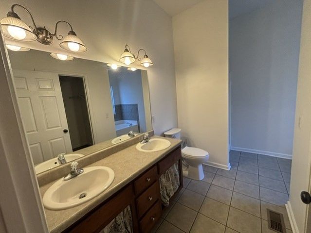 127 Iroquois Dr, White House, TN 37188