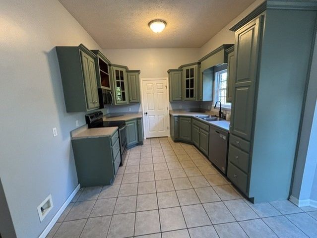 127 Iroquois Dr, White House, TN 37188