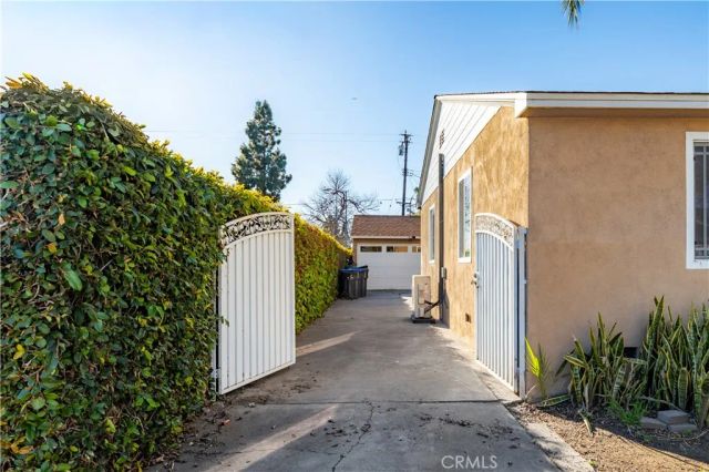 1442 S Van Ness, Santa Ana, CA 92707