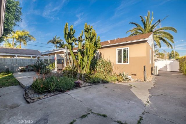 1442 S Van Ness, Santa Ana, CA 92707