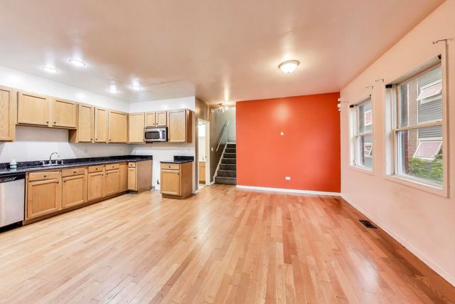 1431 W 108th Street C, Chicago, IL 60643