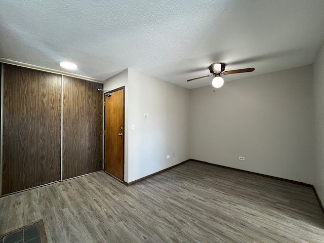 7030 Barrington Court 204, Woodridge, IL 60517