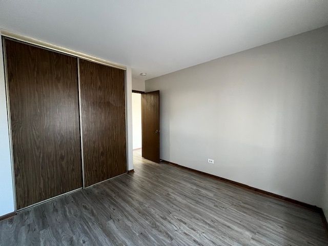 7030 Barrington Court 204, Woodridge, IL 60517