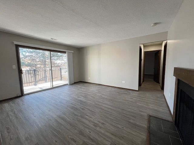 7030 Barrington Court 204, Woodridge, IL 60517
