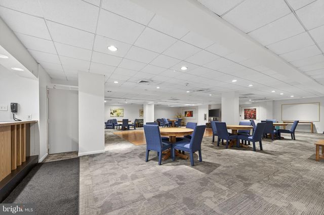 7420 WESTLAKE TER #210, Bethesda, MD 20817